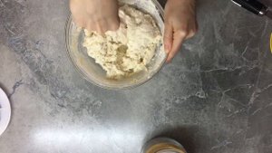 Сырники с рикоттой и творогом. На рисовой муке. Очень вкусные и нежные получаются!