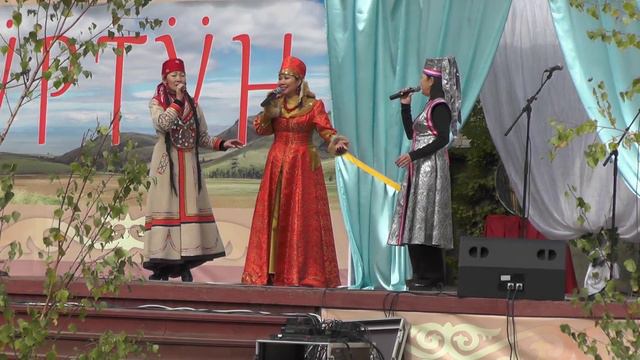 Этника. Хакасская песня. Слова Г.Казачиновой, муз.Г.Челборакова - Хайхастығ иир хуҷаанда. смотреть онлайн