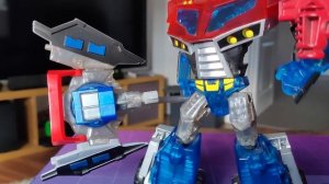 TRDQ: Transformers Animated - Wingblade Optimus Prime Review