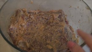 Свиная корейка в горчичном маринаде, запеченная в духовке