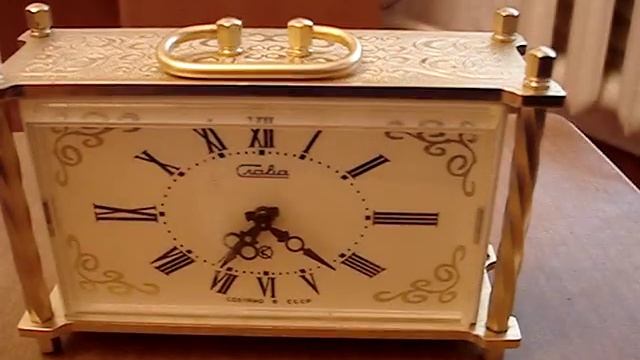 Электромеханические настольные часы "Слава" СССР