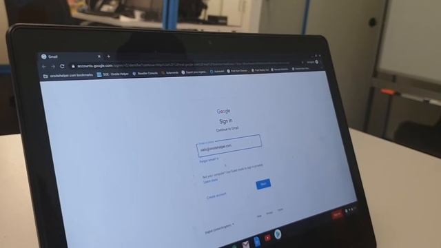 Google Smart Lock app - protect your accounts with fast verification | Onsite Helper Australia смотреть онлайн