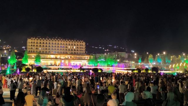 Светомузыкальный фонтан в Дербенте смотреть онлайн