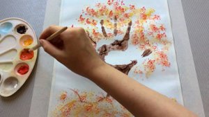 Рисуем с детьми гуашью белку на осеннем дереве | We draw a squirrel in gouache on an autumn tree