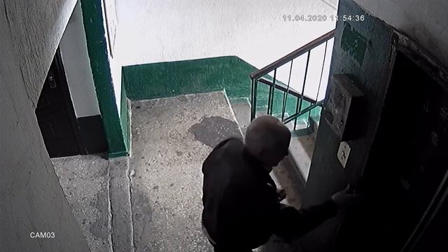 К чему приводит незакрытая дверь в подъезд смотреть онлайн