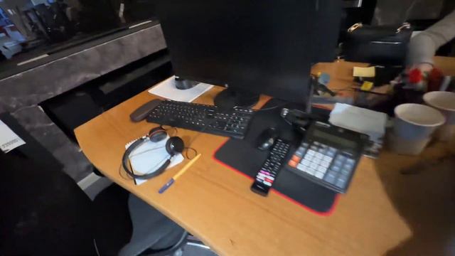Обзор большого стола из слэба дуба на металлическом основании