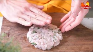Бифштекс куриный с яйцом