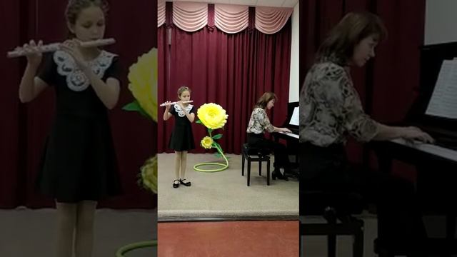 Гурьева Майя, В.Моцарт "Менуэт" смотреть онлайн