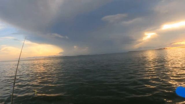 KAYAK Fishing The Oregon Inlet | SBO LIVE S6E7 смотреть онлайн