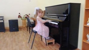 Анна Цибарева, 7 лет, Альперин "Петрушка". Преподаватель - Зайцева Софья Александровна.