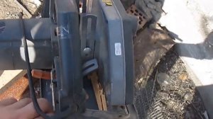 Торцовочная пила из ручной циркулярки. Необычное использование циркулярной пилы.