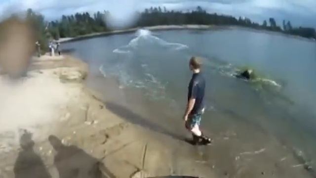 Сбежавший снегоход смотреть онлайн