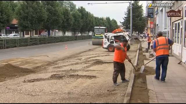 В Краснодаре начались ремонтные работы на ул. Ставропольской смотреть онлайн