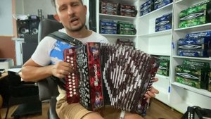 А вы знали, что на гармони можно не только русские народные песни играть? КУКЛА КОЛДУНА под гармонь