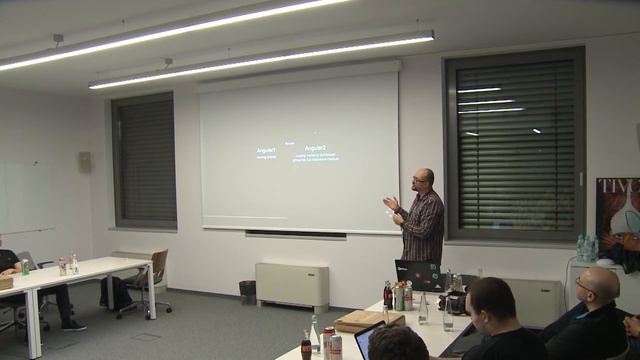 AngularJS vs Angular - Dariusz Biedrzycki -  Angular Warsaw #12