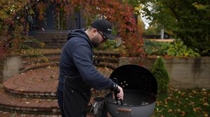 СОЧНЕЙШАЯ КУРИЦА ГРИЛЬ В АДЖИКЕ на угольном гриле weber master tuoch