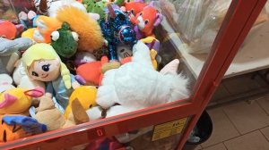 Играю в автомат с Игрушками #75 / Музыкальная Лиса / Автомат с игрушками / Автомат Хватайка