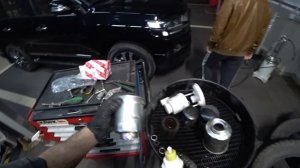 LC-150. Замена топливного фильтра на моторе 1KD-FTV.