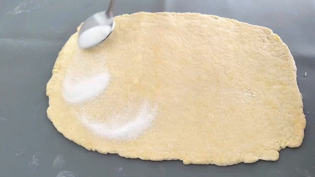 Вкусная, хрустящая слойка на кефире. #рецепт #слойкинакефире #вкусно