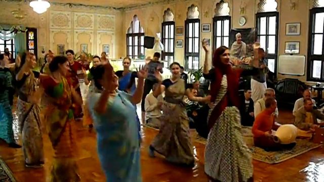 Донецк храм Шри Шри Нитай Гаурасундары 13 декабря 2015 года смотреть онлайн