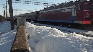 ЭП1-184 с поездом Вологда-Мурманск.