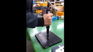 Винтоверт с автоподачей винтов