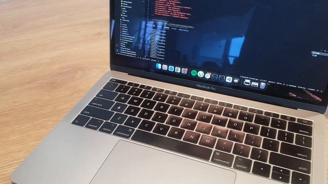 Beli MacBook Pro 2017 di tahun 2023 - Apakah Masih Layak ? смотреть онлайн