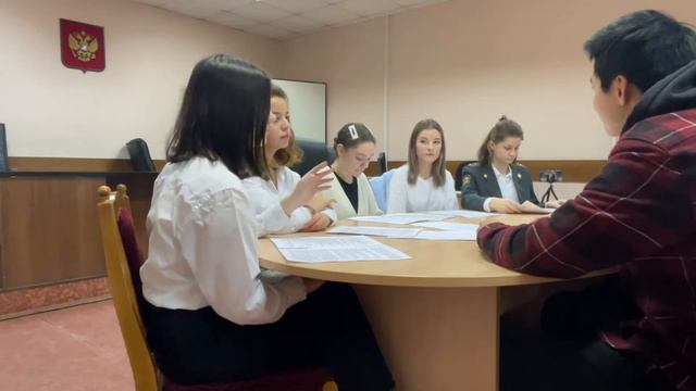 Деловая игра "Заседание комиссии по делам несовершеннолетних"