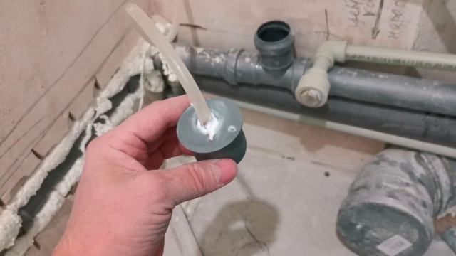 Рабочий процесс 2021 г. Монтаж дренажа для водонагревателя, полипропилена, вентиляции. смотреть онлайн