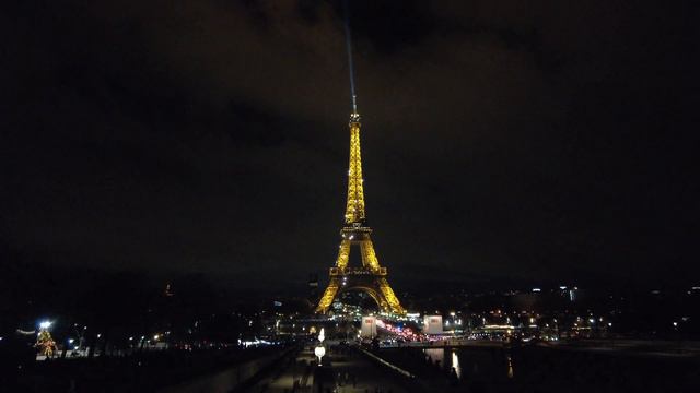 ЭЙФЕЛЕВА БАШНЯ ПАРИЖ🇫🇷 TOUR EIFFEL PARIS 2024 #parisnewyear2024 #FRANCE #toureiffel #эйфелевабашня смотреть онлайн