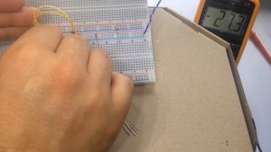 Как подключить светодиод, чтоб тот не сгорел.