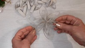 Идея!!! Снежинка из втулок от туалетной бумаги. Original snowflake made from toilet paper rolls
