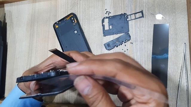 Samsung Galaxy A01 LCD Replacement смотреть онлайн