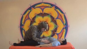 Холистический массаж с Еленой Рониной демонстрационная сессия с Галиной