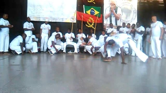 Baptizado e troca de corda da Terreiro Capoeira Angola em 2015 смотреть онлайн