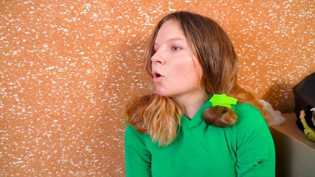 Богатая Ученица VS Бедная Ученица | Отношения В Старшей Школе