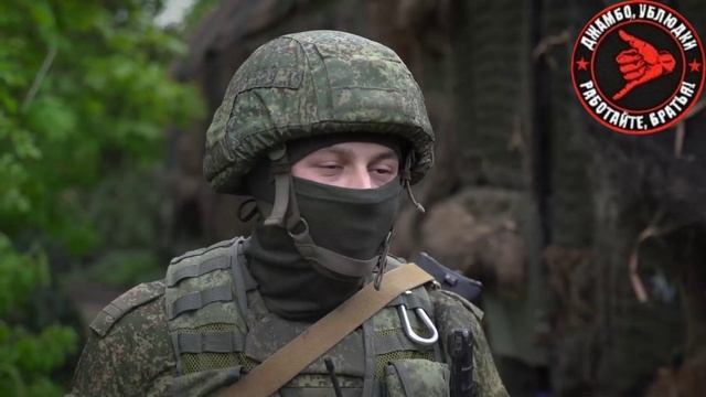 Работу расчетов ОТРК "Искандер" ЗВО по нанесению ударов по объектам военной инфраструктуры ВСУ показ