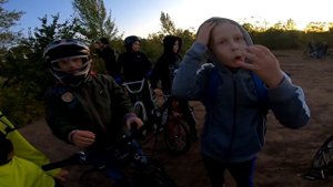 Он Ездит На БМХ в ШКОЛУ и Ставит Его в Классе По Тому Что...