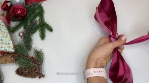 Красивый и простой новогодний декор на дверь