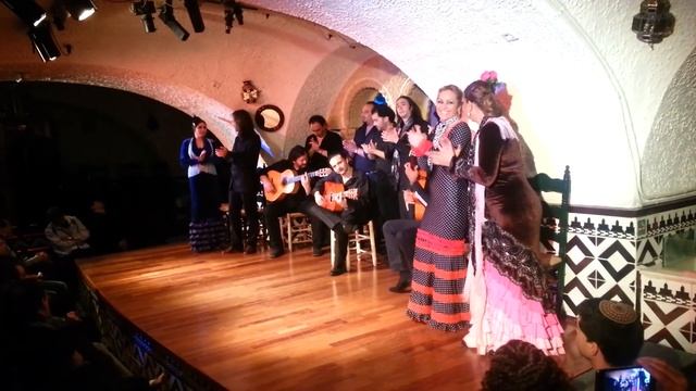 Jet lag at the flamenco show смотреть онлайн