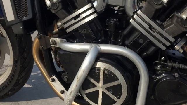 Обзор Yamaha V-Max 1200 смотреть онлайн