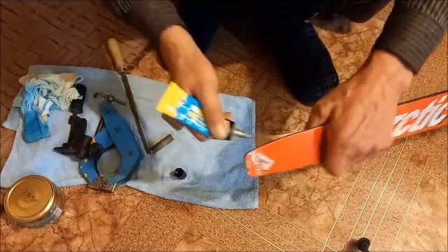 Пластиковые лыжи, как и чем  склеить??  Попробую так ?