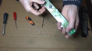 Мазда/Mazda СХ-7 Дисплей информационный . Устройство , что внутри ? Как разобрать ?