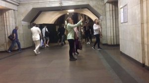 Станция метро Арсенальная / Киевское метро
