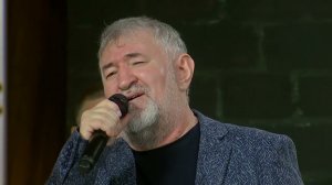 ЗНАКОМЫЙ СТУК НЕ ПОТРЕВОЖИТ