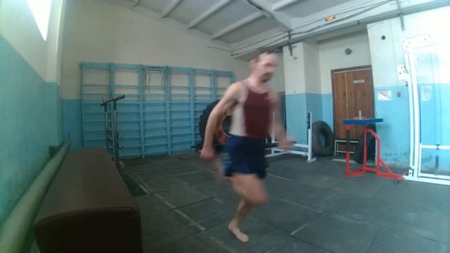 босиком в зале смотреть онлайн