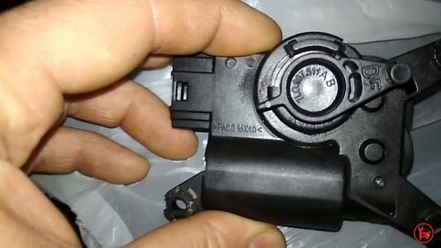 Volkswagen Touareg. Моторчик заслонки отопителя. смотреть онлайн