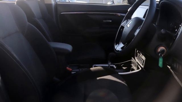 2019 Mitsubishi Outlander ZL MY19 ES 2WD Titanium 6 Speed Constant Variable Wagon смотреть онлайн