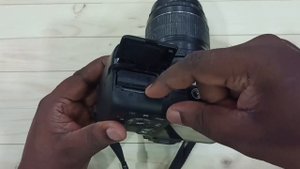 How to Remove Memory Card from Canon EOS 1100D DSLR Camera | Replace Memory Card