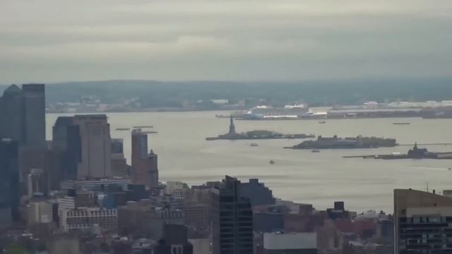 iPhone 15 Pro Max vs. Samsung Galaxy S23 Ultra | Pakapak Battle смотреть онлайн